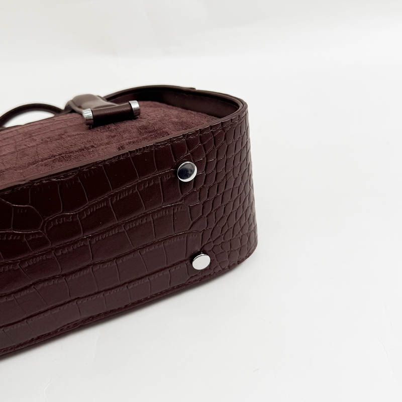 Retro Crocodile Textured Mini  - đánh giá và giá Interior Design Texture