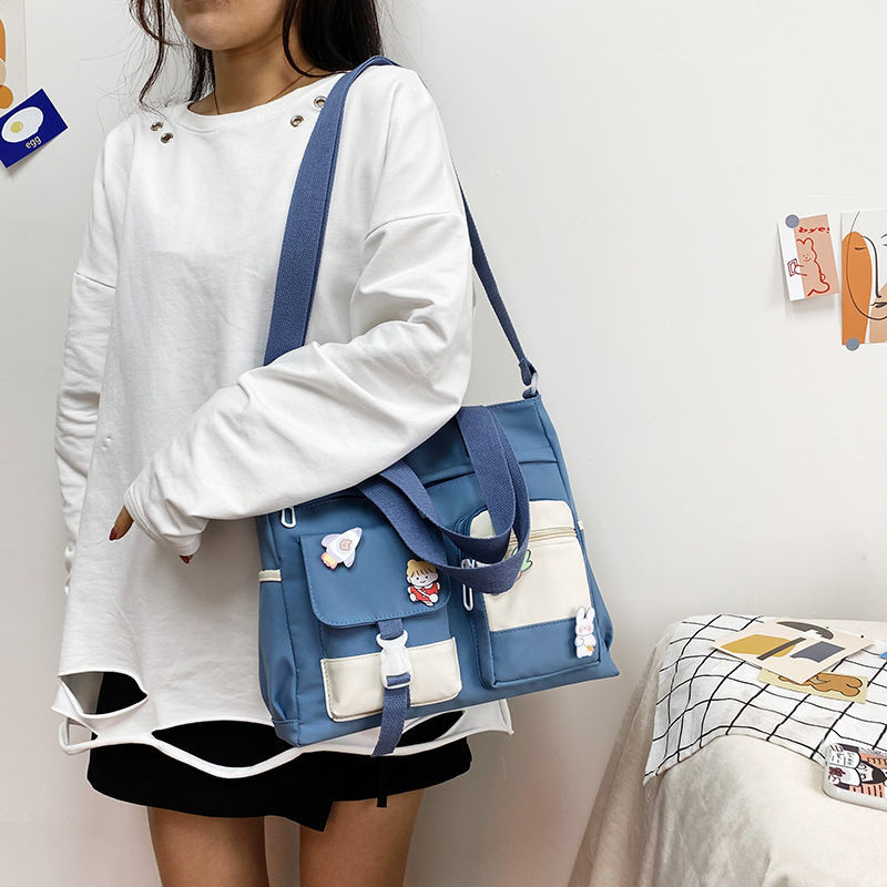 2022 Tay Thiết Kế Túi Nữ Thanh - đánh giá và giá Interior Design School
